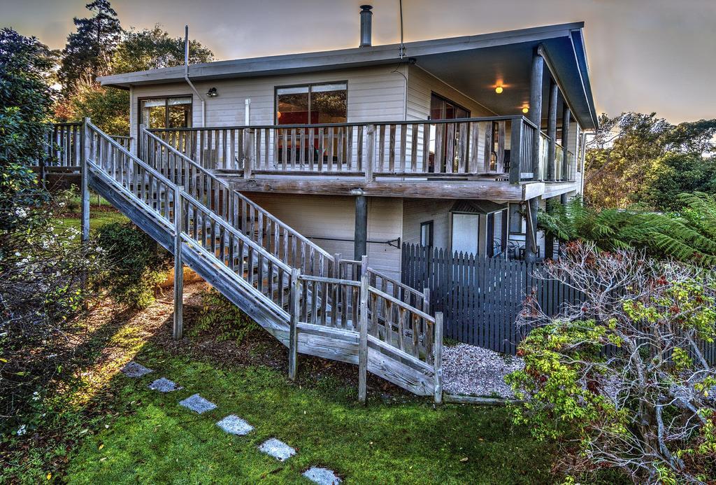 Cove Beach Apartment 2 Coles Bay Exterior photo